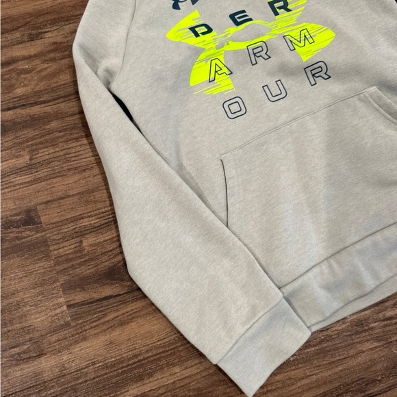 Under armour hoodie - Picture 3 of 8